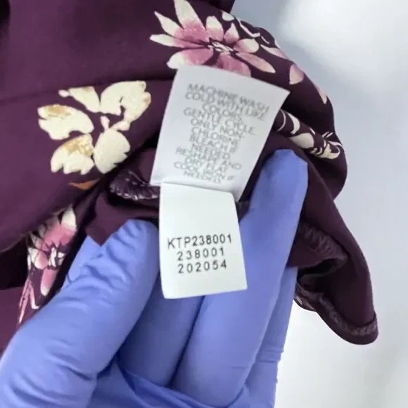 J Jill Wearever Collection Women V-neck Size L Floral Print Purple Top - Picture 3 of 8